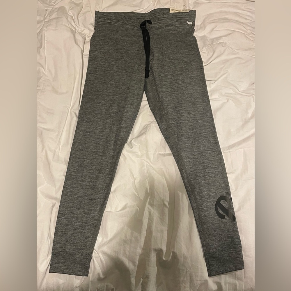 Victoria’s Secret pink leggings